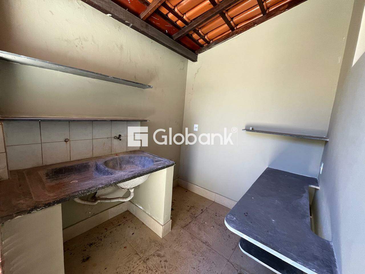 Casa 3 quartos para aluguel Todos os Santos 85m² Montes Claros MG: area de serviço
