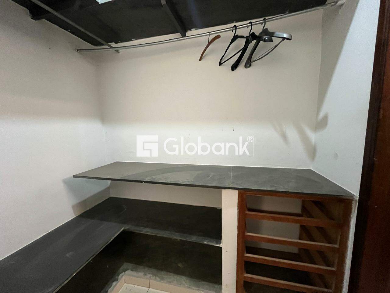 Casa 3 quartos para aluguel Todos os Santos 85m² Montes Claros MG: closet