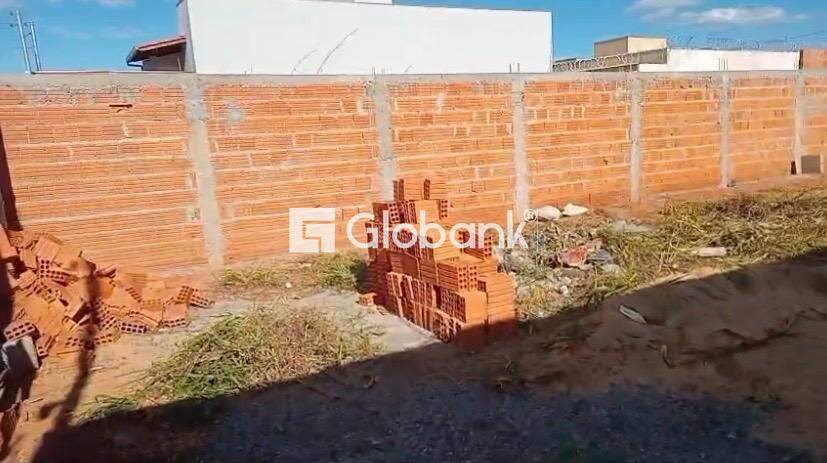 Terreno à venda Loteamento Novo Primavera 180m² Montes Claros MG: 