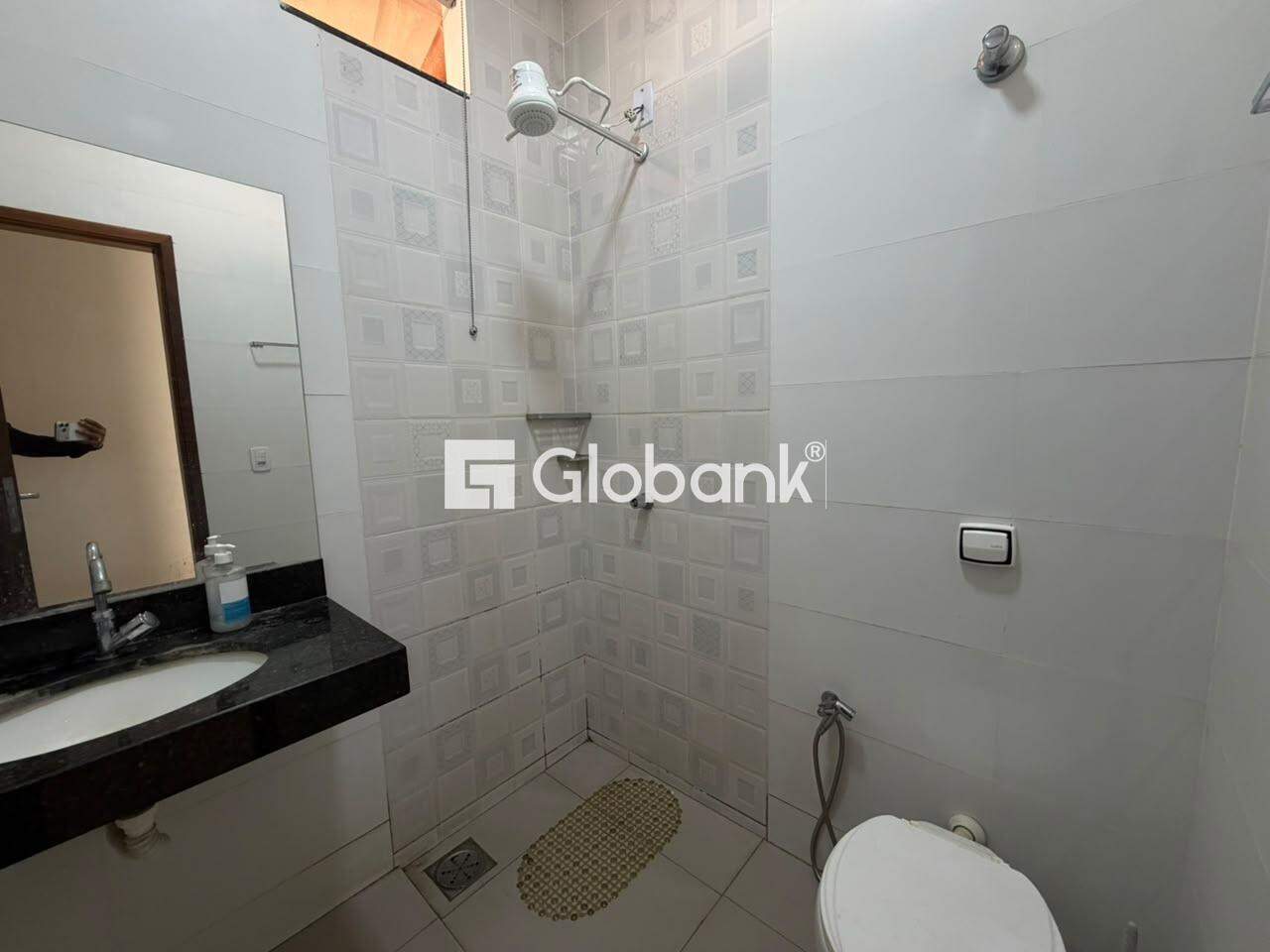 Casa 2 quartos para aluguel Jardim Olímpico 90m² Montes Claros MG: 