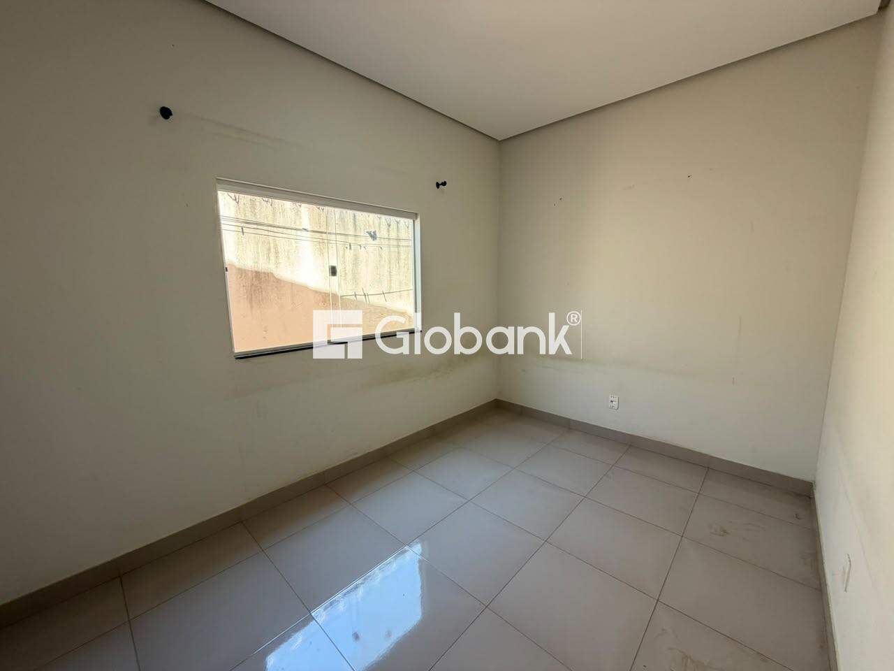 Casa 2 quartos para aluguel Jardim Olímpico 90m² Montes Claros MG: 