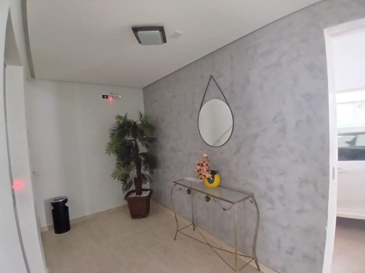 Apartamento 3 quartos para aluguel Morada do Sol 98m² Montes Claros MG: Hall elevador