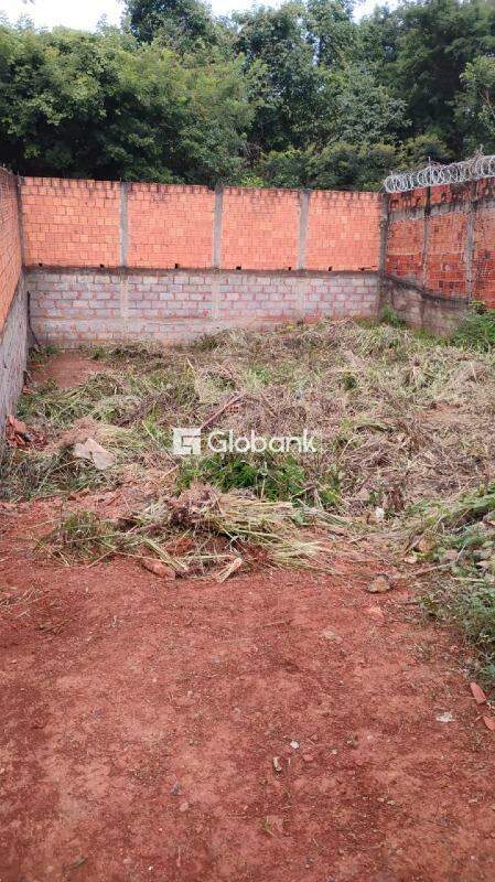 Terreno à venda Santa Lúcia 200m² Montes Claros MG: 