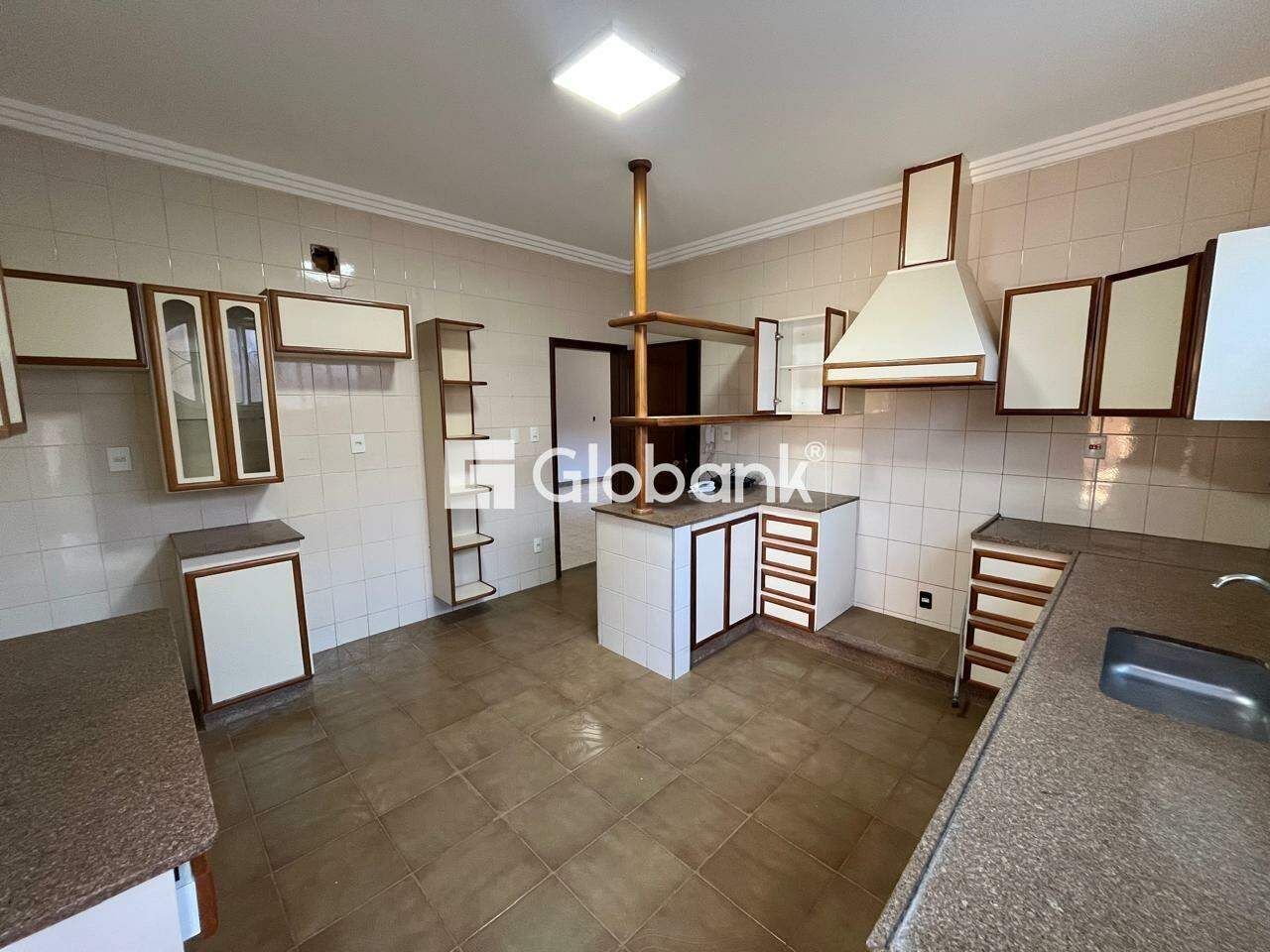 Casa 3 quartos para aluguel Morada do Sol 194m² Montes Claros MG: 