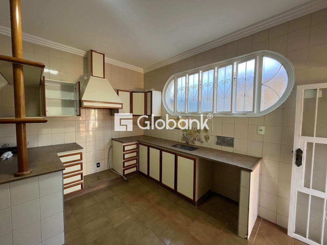 Casa 3 quartos para aluguel Morada do Sol 194m² Montes Claros MG: 