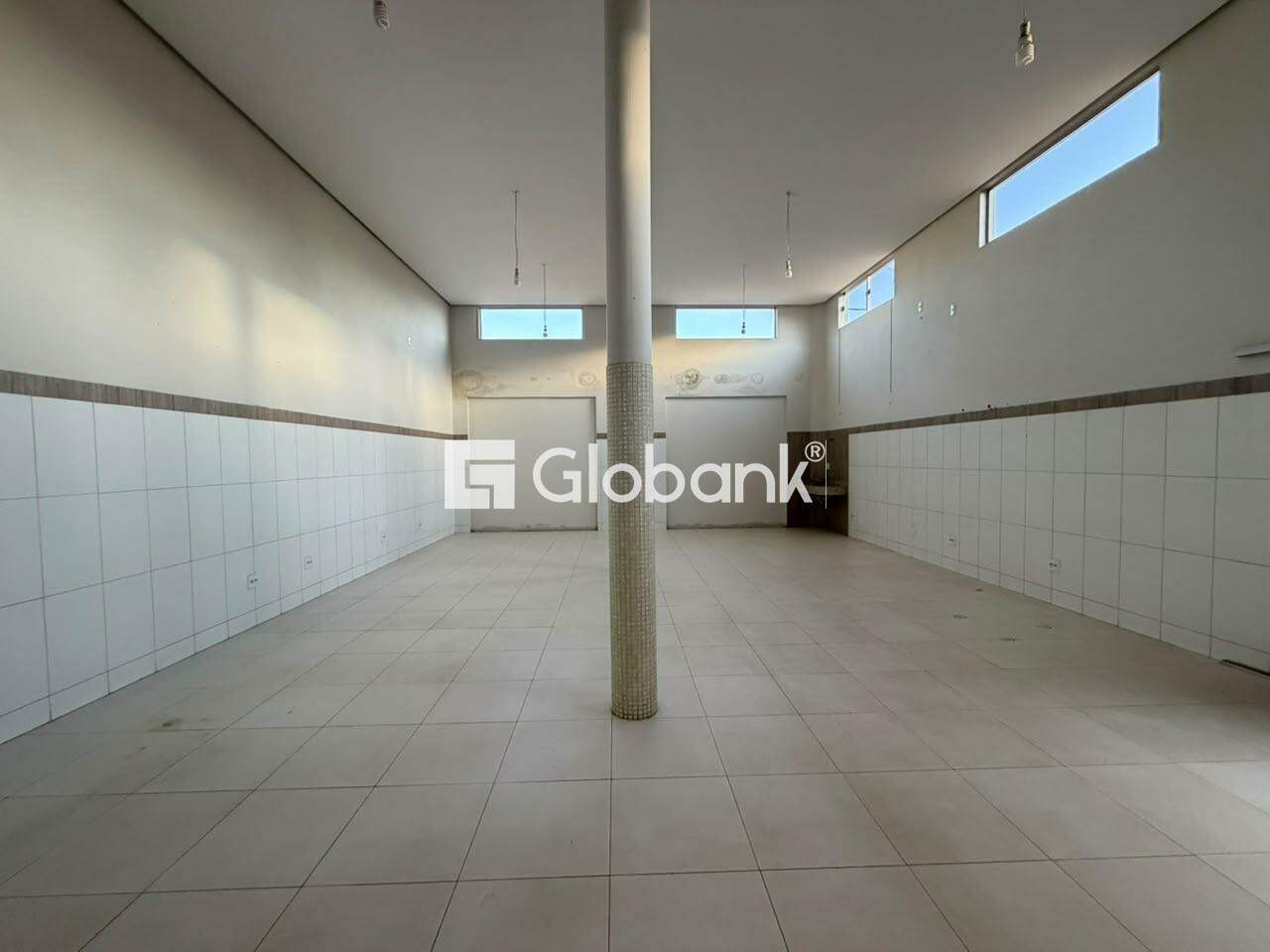 Galpão para aluguel Jardim Brasil 150m² Montes Claros MG: 