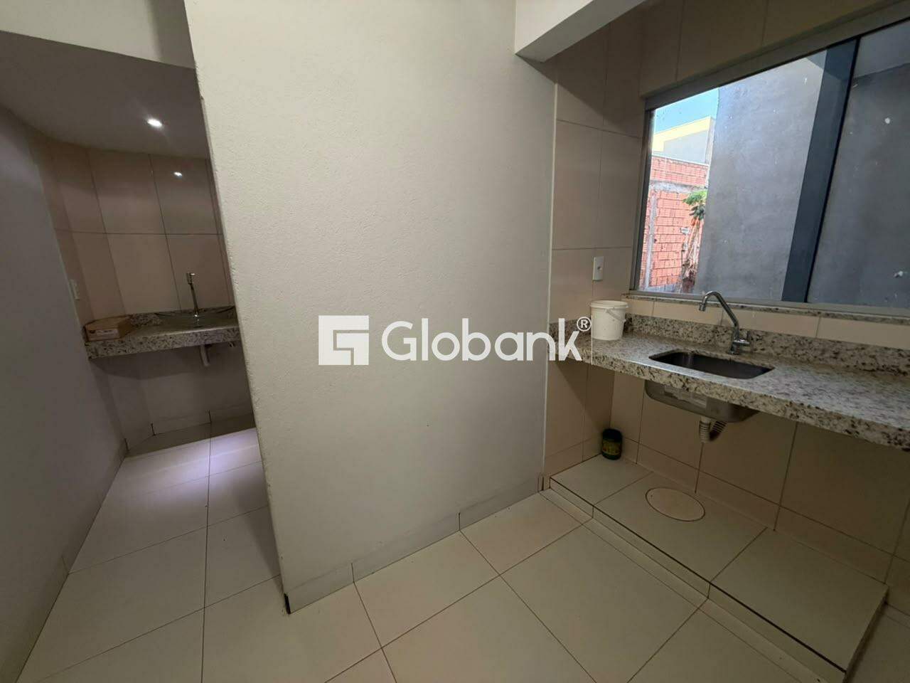 Galpão para aluguel Jardim Brasil 150m² Montes Claros MG: 