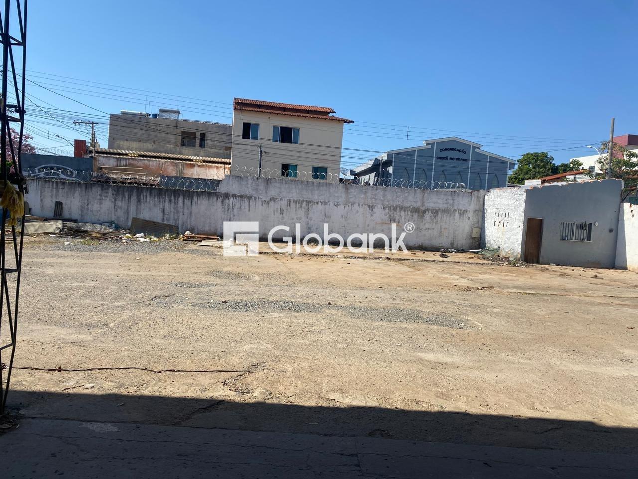 Galpão para aluguel Alto São João 800m² Montes Claros MG: 