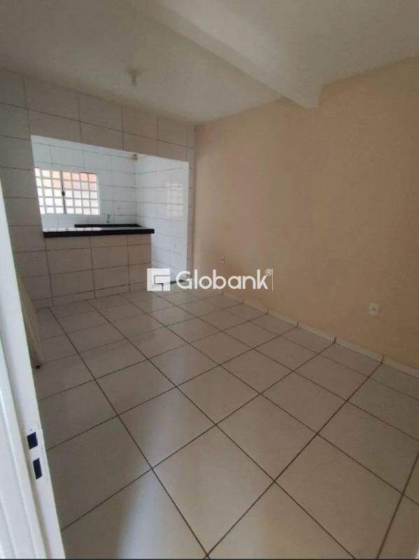 Casa 3 quartos à venda São Judas Tadeu 126m² Montes Claros MG: