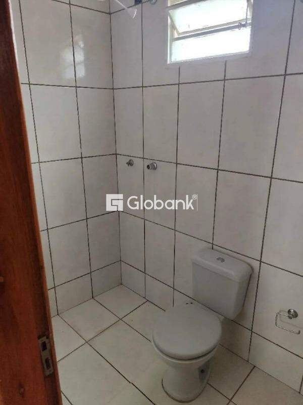 Casa 3 quartos à venda São Judas Tadeu 126m² Montes Claros MG: