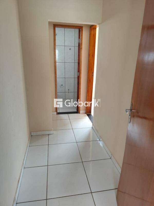 Casa 3 quartos à venda São Judas Tadeu 126m² Montes Claros MG: