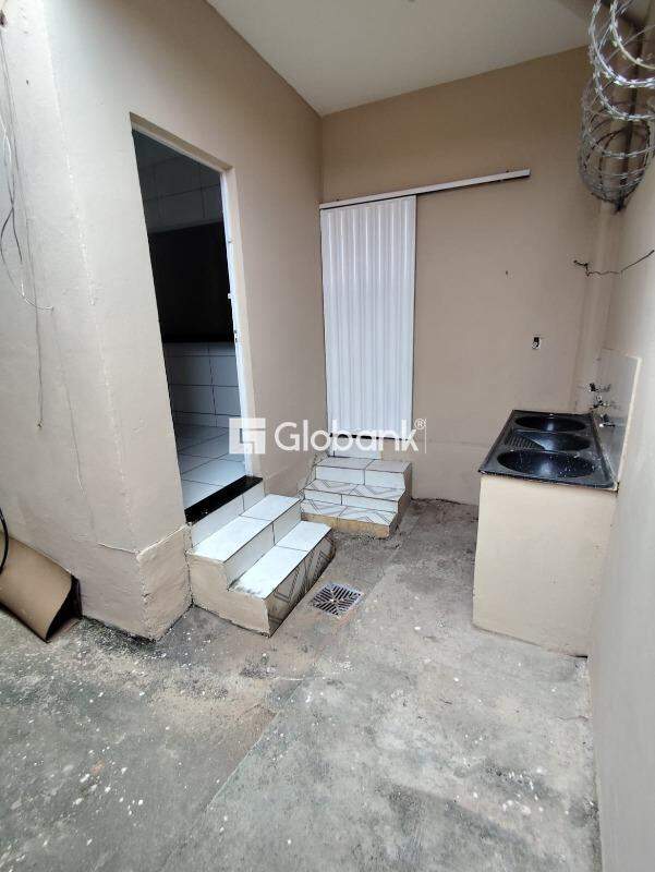 Casa 3 quartos à venda São Judas Tadeu 126m² Montes Claros MG: