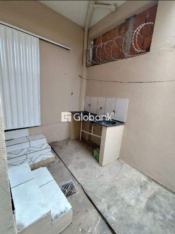 Casa 3 quartos à venda São Judas Tadeu 126m² Montes Claros MG: