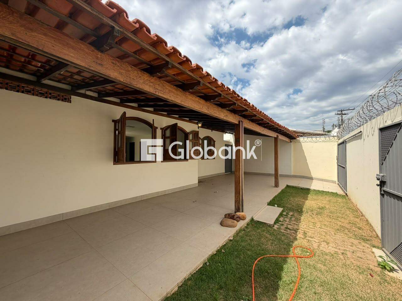 Casa 3 quartos para aluguel Morada do Parque 130m² Montes Claros MG: 