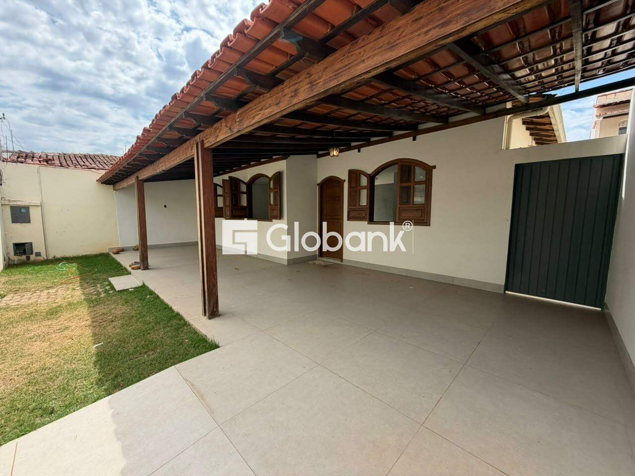 Casa 3 quartos para aluguel Morada do Parque 130m² Montes Claros MG: 