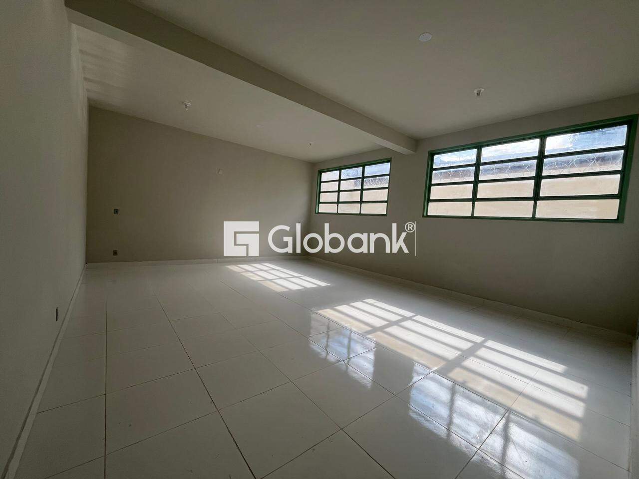 Casa comercial 5 quartos para aluguel Cidade Nova 300m² Montes Claros MG: 