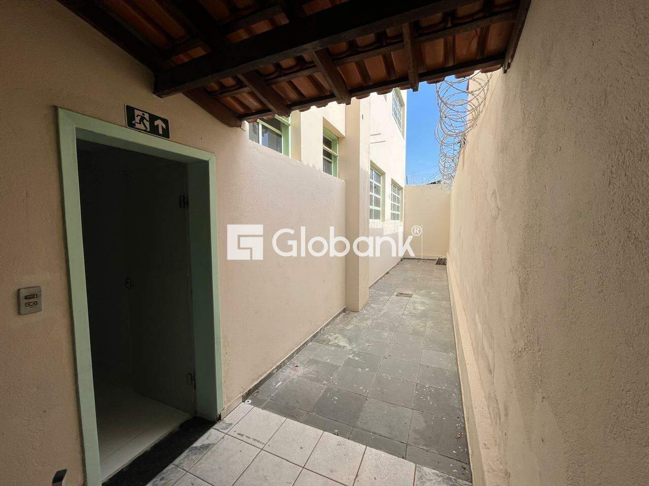 Casa comercial 5 quartos para aluguel Cidade Nova 300m² Montes Claros MG: 