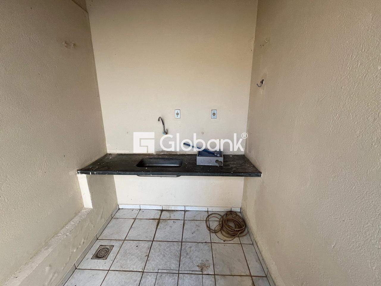 Casa comercial 5 quartos para aluguel Cidade Nova 300m² Montes Claros MG: 