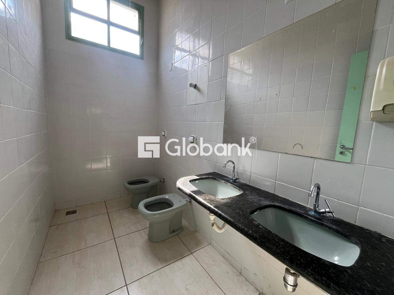 Casa comercial 5 quartos para aluguel Cidade Nova 300m² Montes Claros MG: 