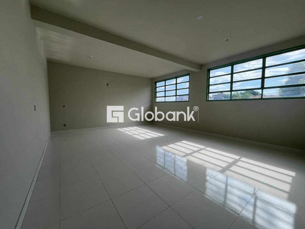 Casa comercial 5 quartos para aluguel Cidade Nova 300m² Montes Claros MG: 