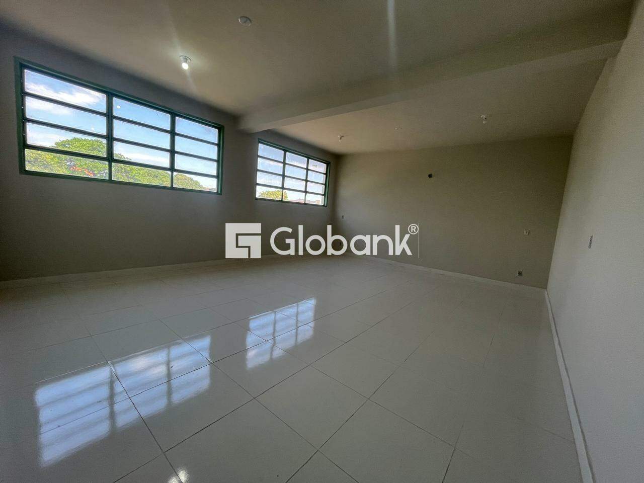 Casa comercial 5 quartos para aluguel Cidade Nova 300m² Montes Claros MG: 