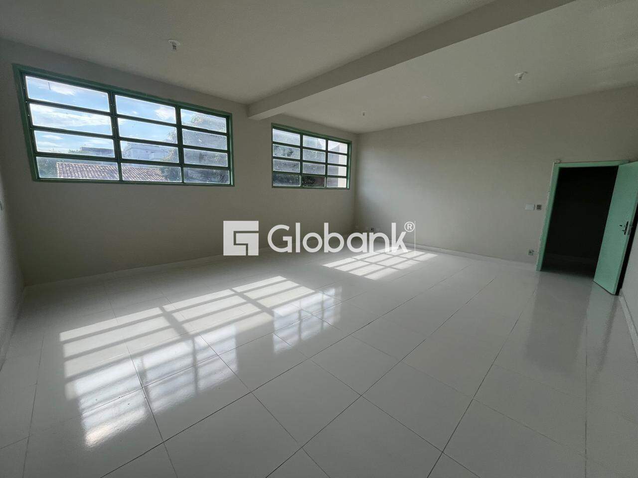 Casa comercial 5 quartos para aluguel Cidade Nova 300m² Montes Claros MG: 