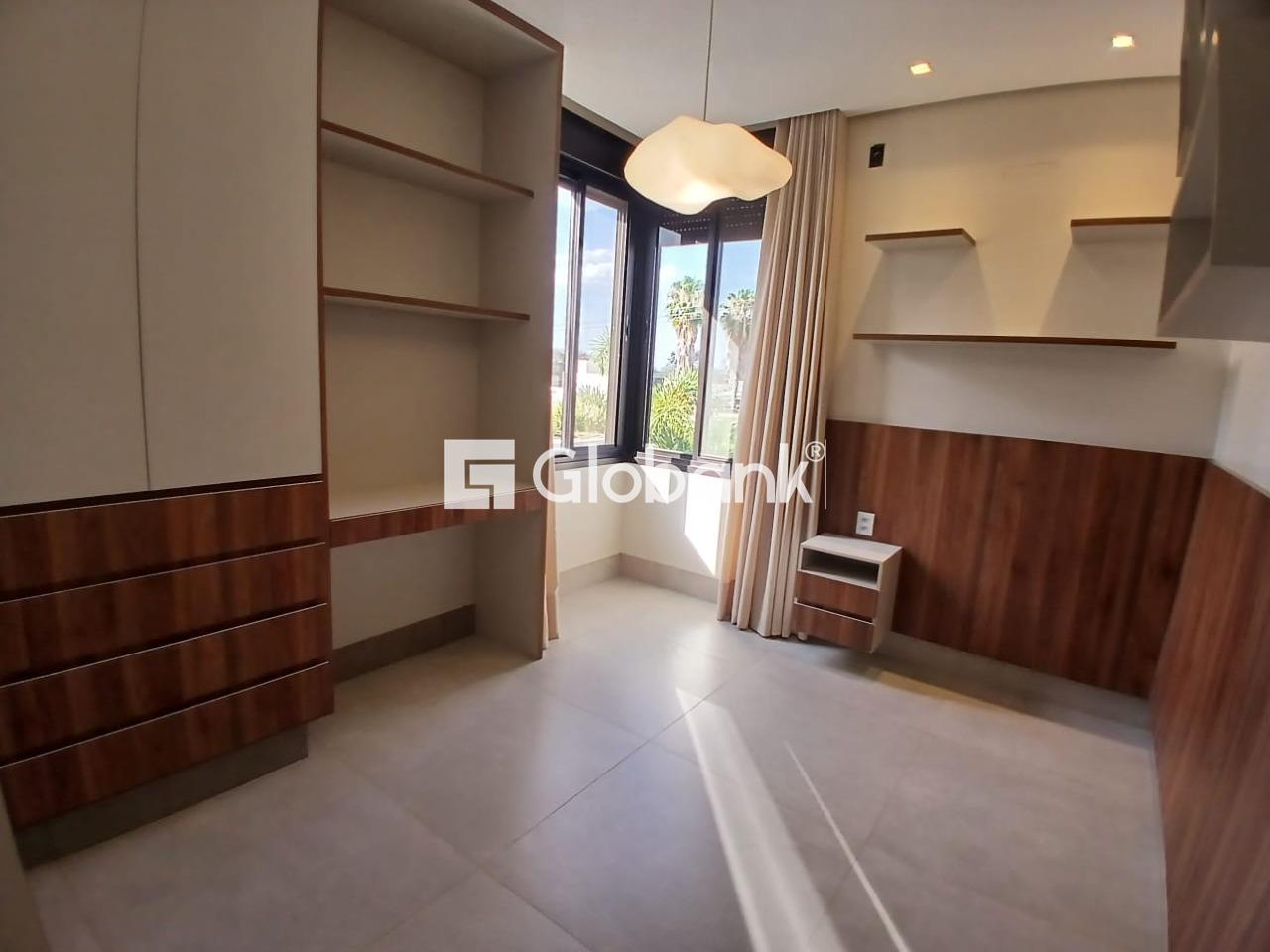Casa 4 quartos à venda Residencial Grand Royale 360m² Montes Claros MG: Quarto