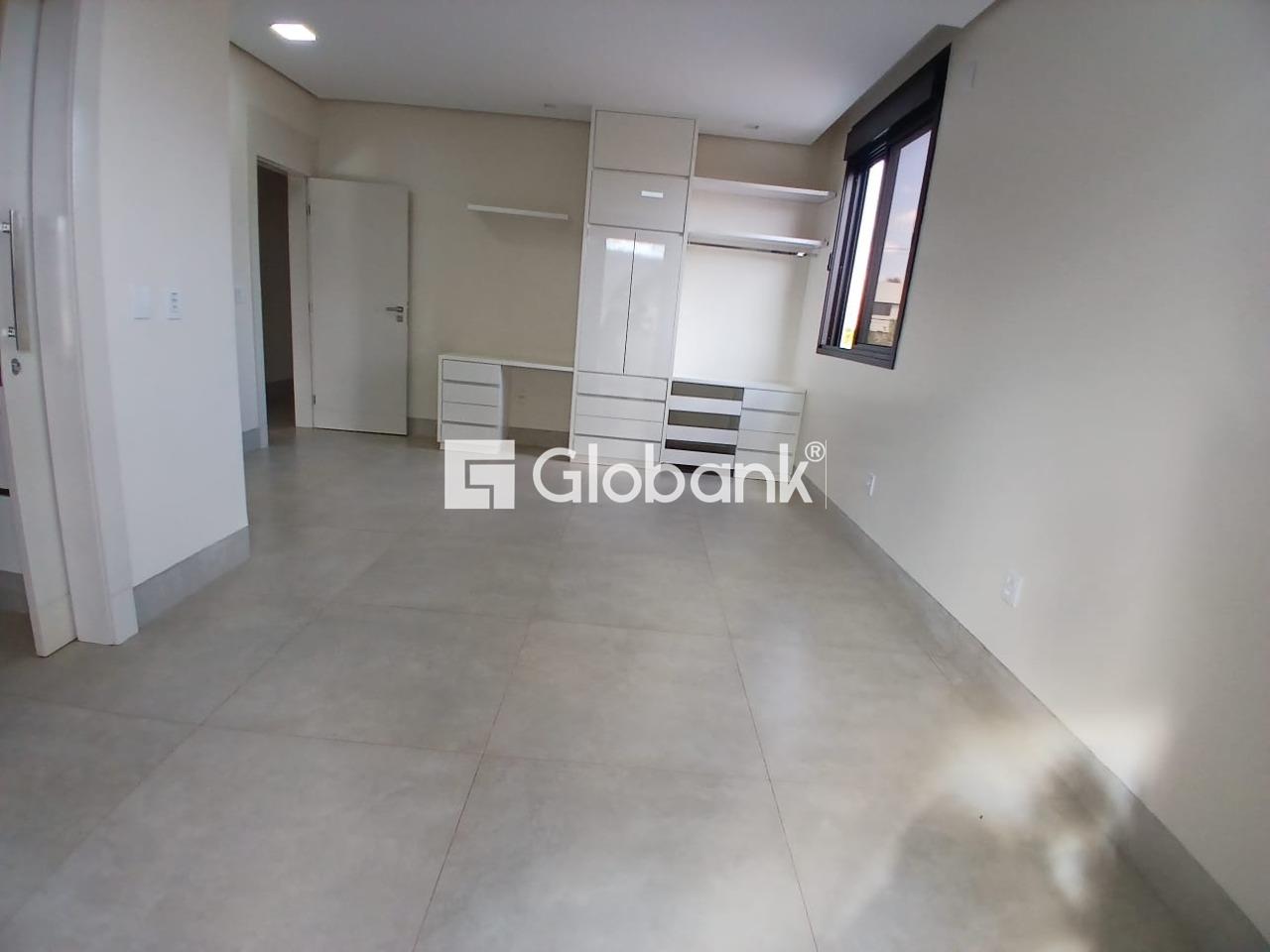 Casa 4 quartos à venda Residencial Grand Royale 360m² Montes Claros MG: Quarto