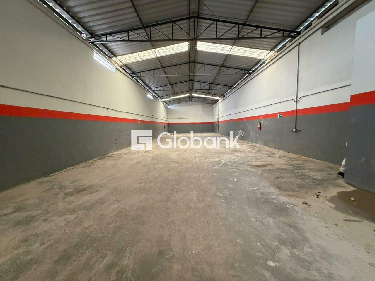 Galpão para aluguel Nossa Senhora Aparecida 463m² Montes Claros MG: 
