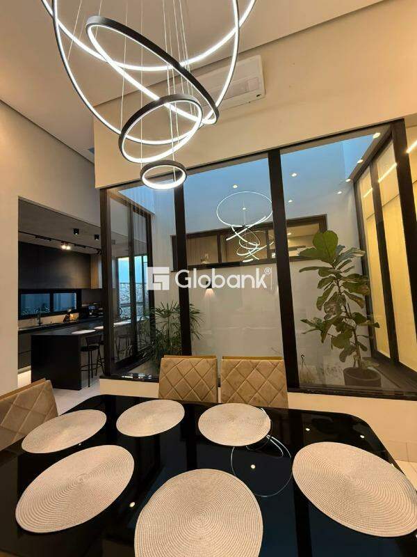 Casa 3 quartos para aluguel Jardim Primavera 109m² Montes Claros MG: 