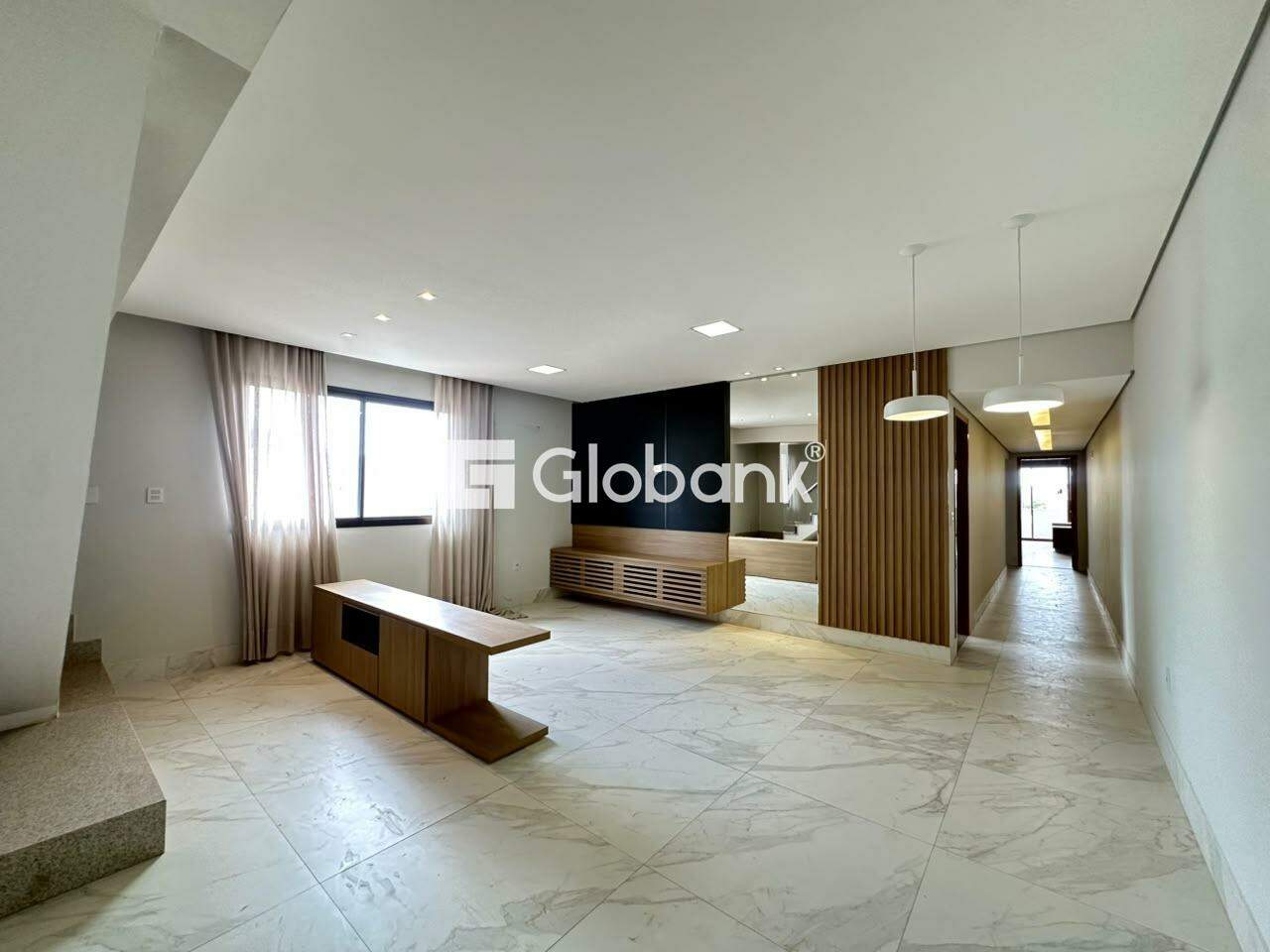 Cobertura 4 quartos à venda Augusta Mota 260m² Montes Claros MG: 
