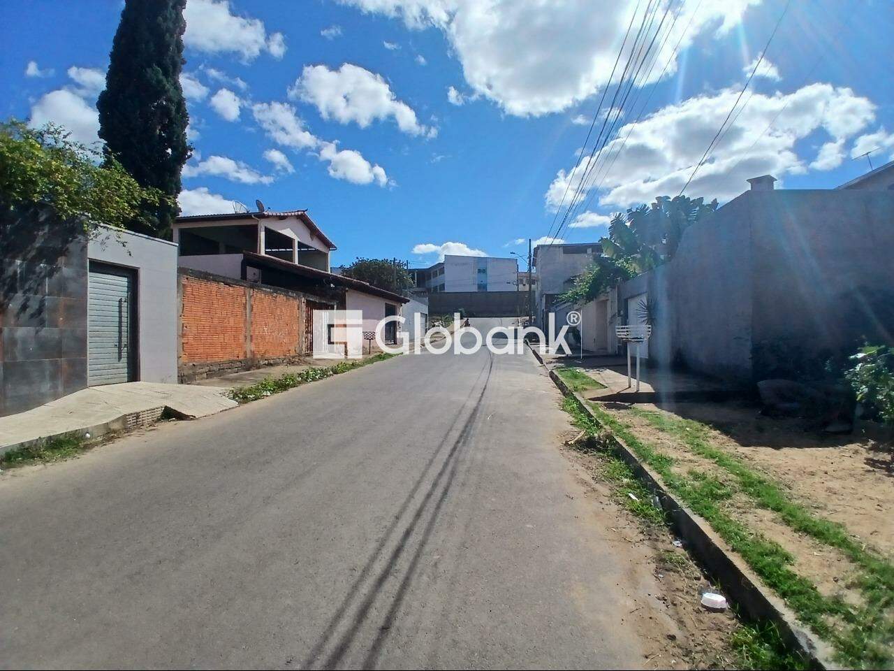 Terreno à venda Santa Lúcia 240m² Montes Claros MG: 