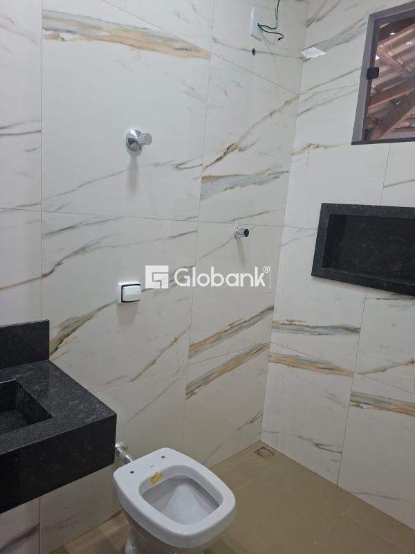 Casa 3 quartos à venda Santo Inácio 100m² Montes Claros MG: 