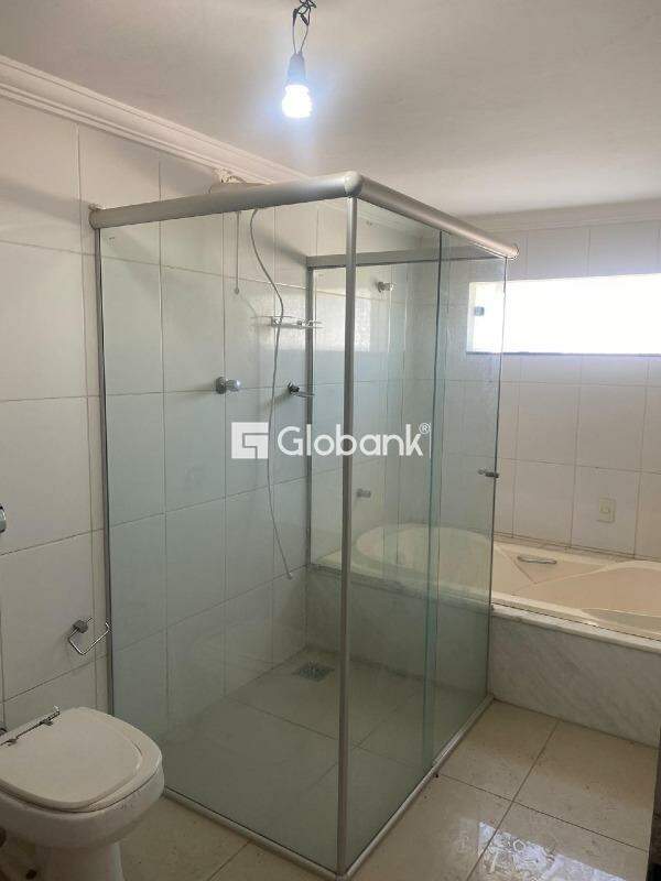 Ponto comercial para aluguel Cândida Câmara 235m² Montes Claros MG: 
