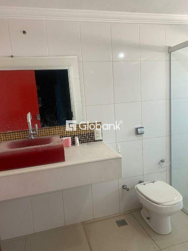 Ponto comercial para aluguel Cândida Câmara 235m² Montes Claros MG: 