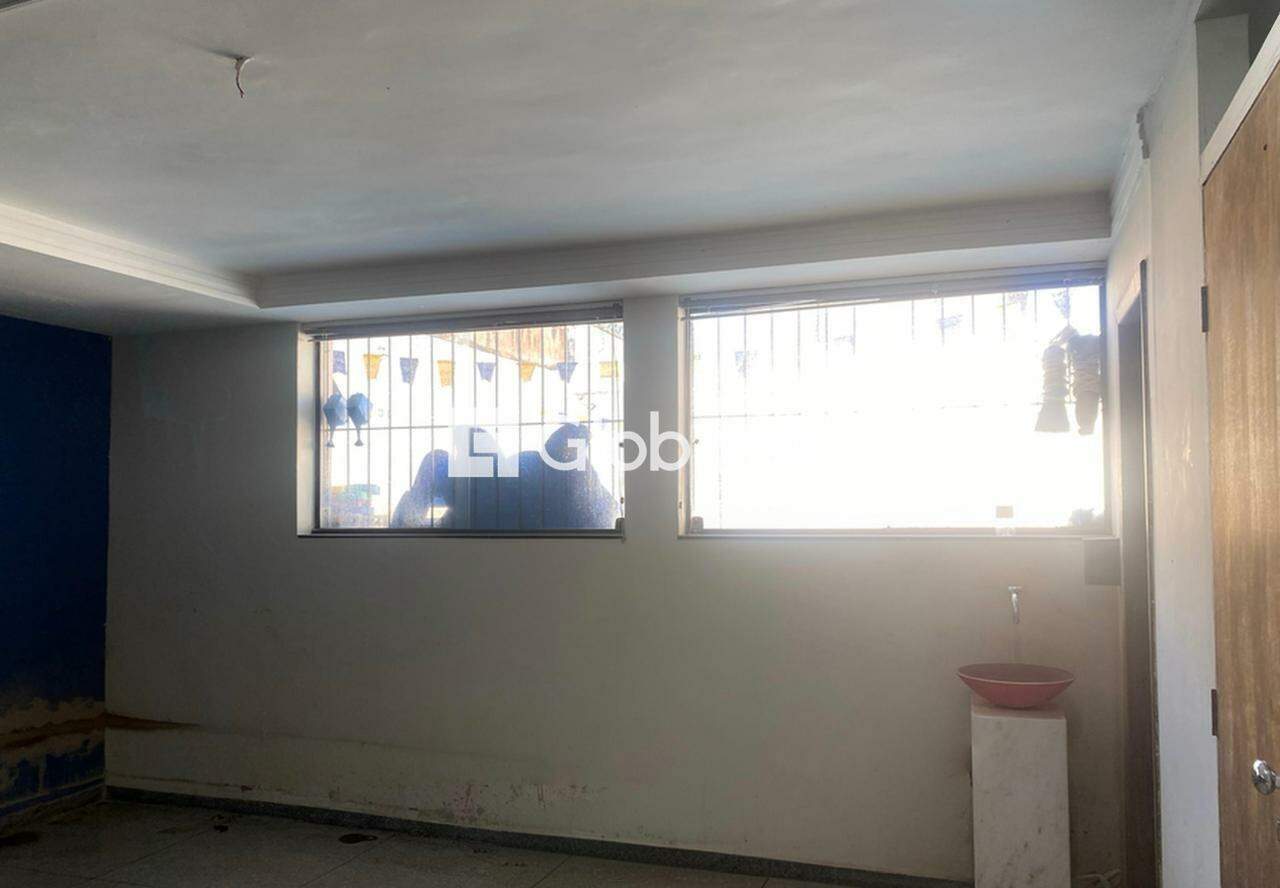 Ponto comercial para aluguel Cândida Câmara 235m² Montes Claros MG: 