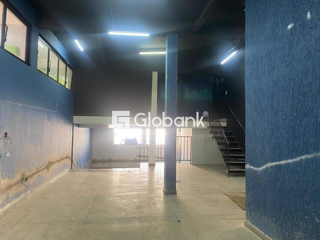 Ponto comercial para aluguel Cândida Câmara 235m² Montes Claros MG: 
