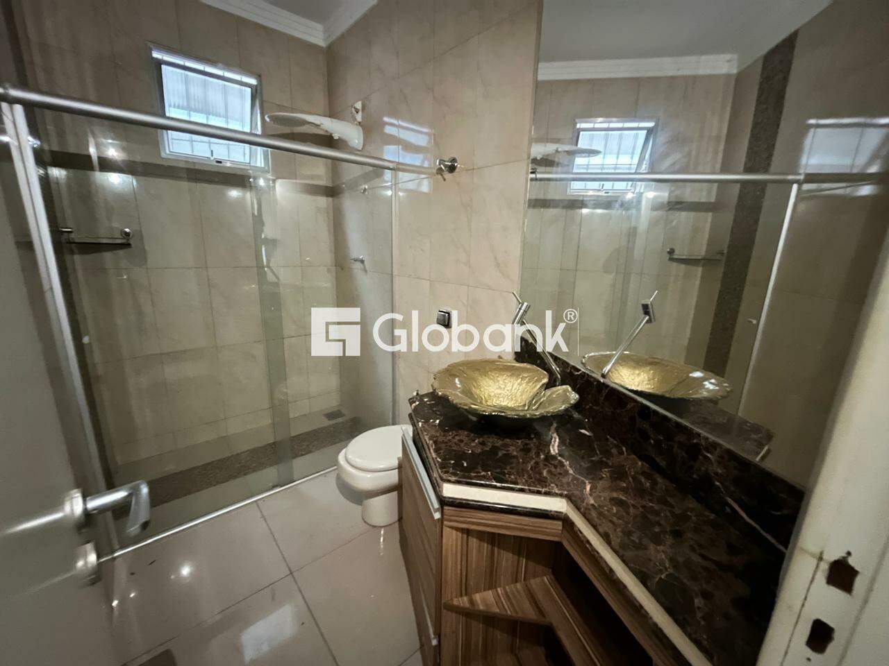 Casa 3 quartos à venda Jardim Planalto 173,12m² Montes Claros MG: banheiro social