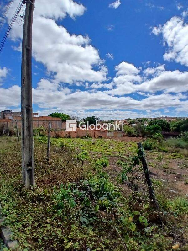 Terreno à venda Village do Lago I 450m² Montes Claros MG: