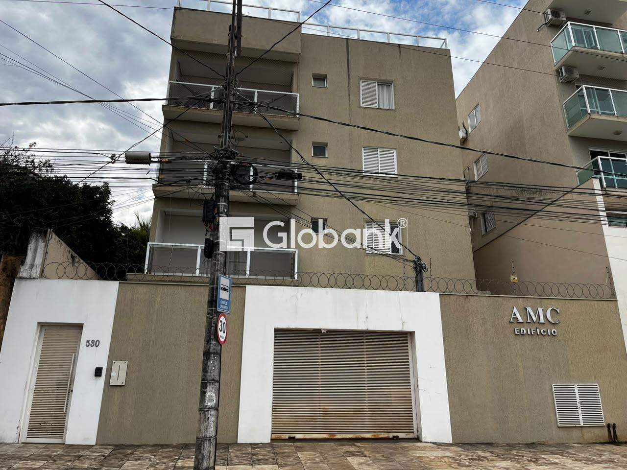 Apartamento 3 quartos para aluguel Ibituruna 90m² Montes Claros MG: 