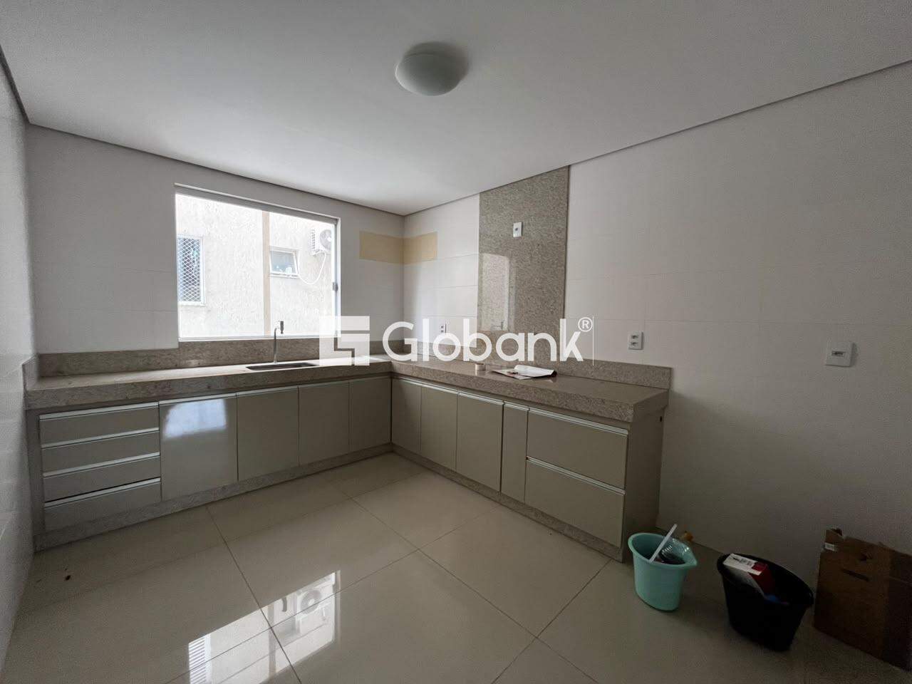 Apartamento 3 quartos para aluguel Ibituruna 90m² Montes Claros MG: 