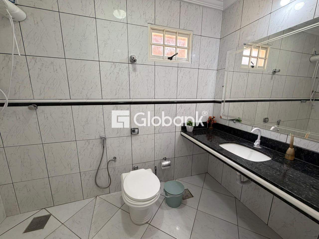 Casa 4 quartos para aluguel Morada do Parque 130m² Montes Claros MG: 