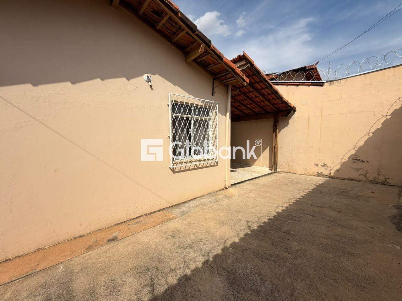 Casa 4 quartos para aluguel Morada do Parque 130m² Montes Claros MG: 