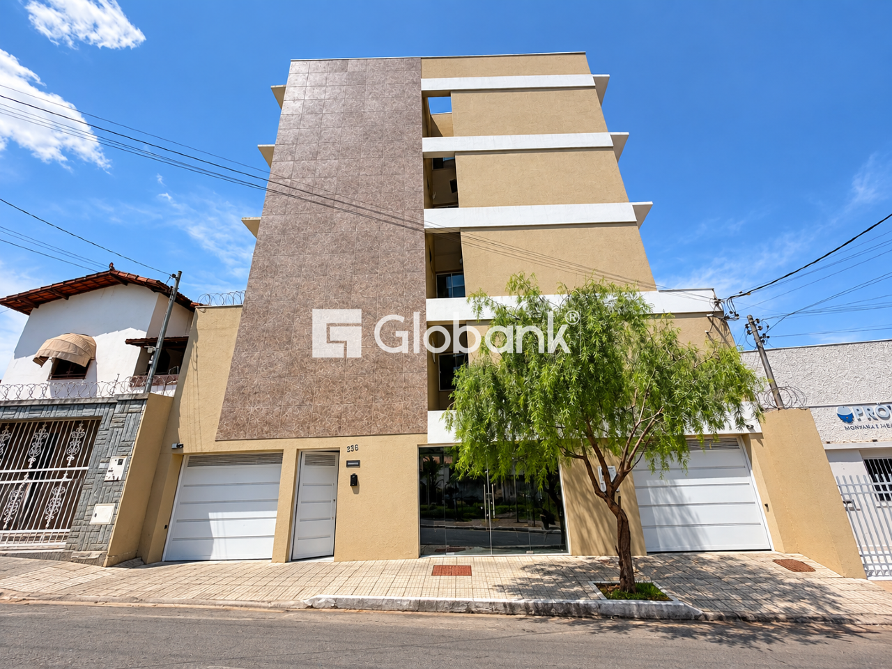 Ponto comercial para aluguel Centro 35m² Montes Claros MG: 