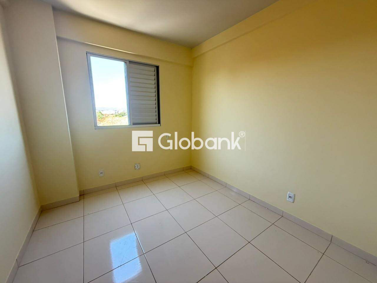 Apartamento 2 quartos para aluguel Cândida Câmara 80m² Montes Claros MG: 