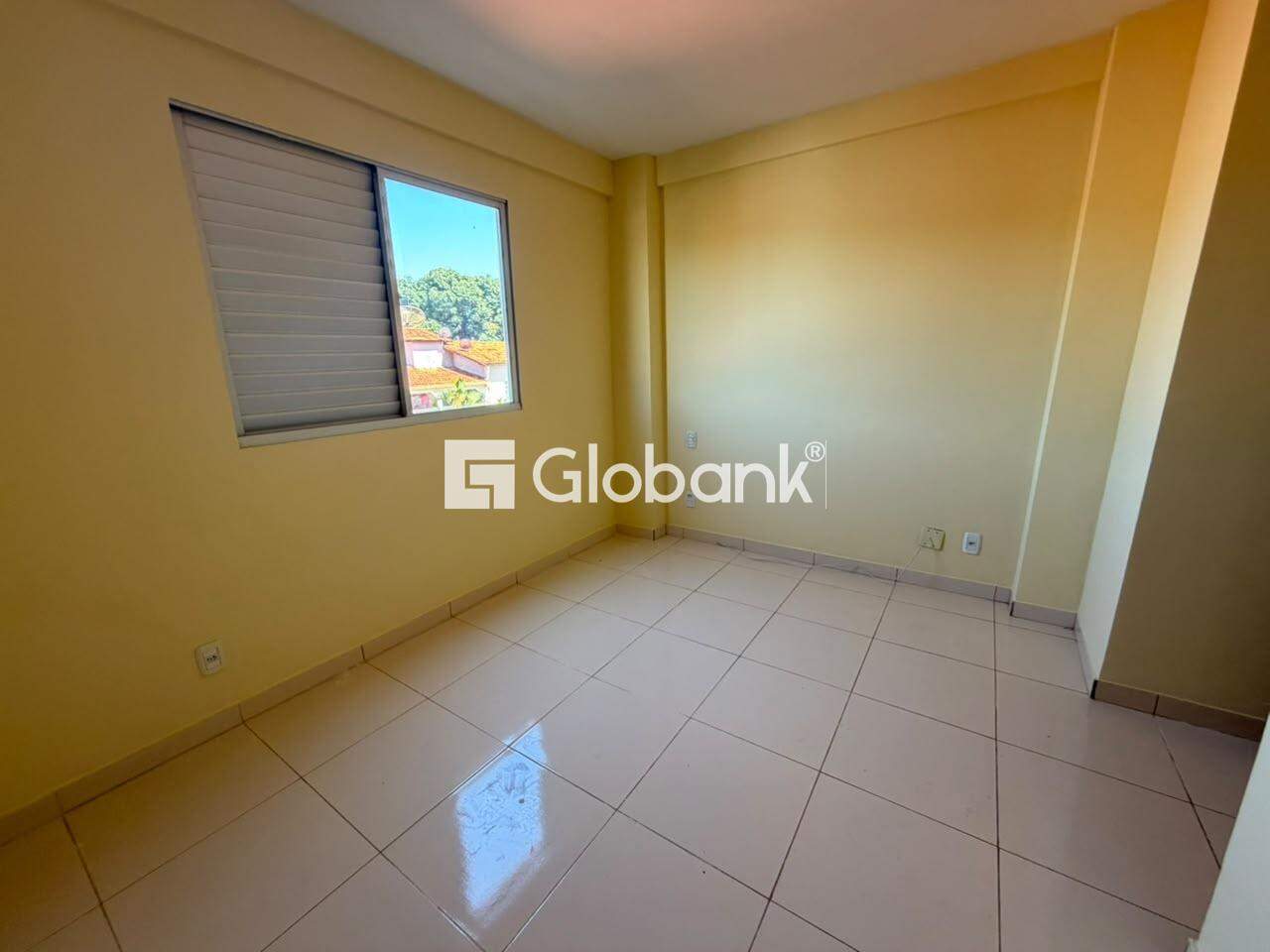 Apartamento 2 quartos para aluguel Cândida Câmara 80m² Montes Claros MG: 
