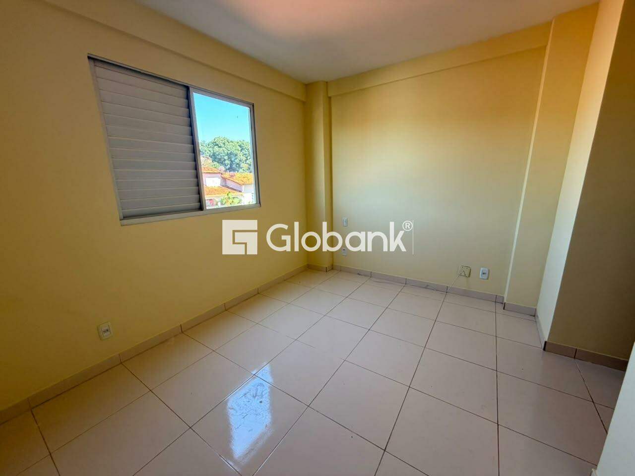 Apartamento 2 quartos para aluguel Cândida Câmara 80m² Montes Claros MG: 