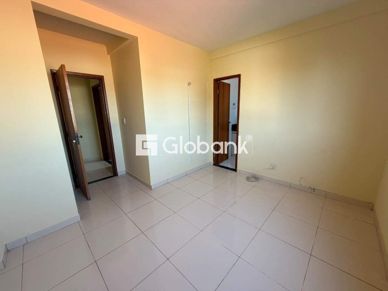 Apartamento 2 quartos para aluguel Cândida Câmara 80m² Montes Claros MG: 