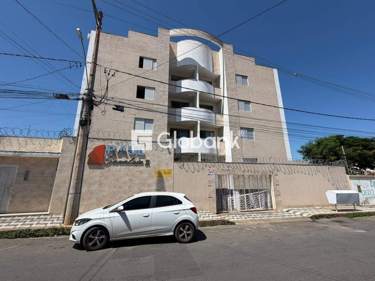 Apartamento 2 quartos para aluguel Cândida Câmara 80m² Montes Claros MG: 