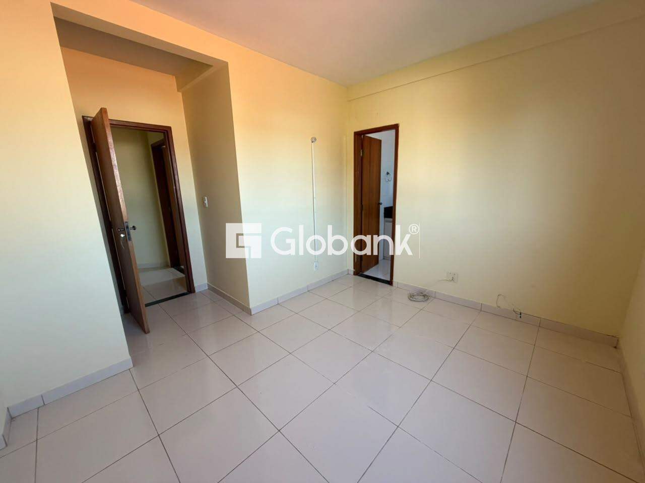 Apartamento 2 quartos para aluguel Cândida Câmara 80m² Montes Claros MG: 